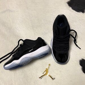 NEW Nike Air Jordan 11 Retro Low Black Varsity Royal Space Jam Sneakers 3.5Y